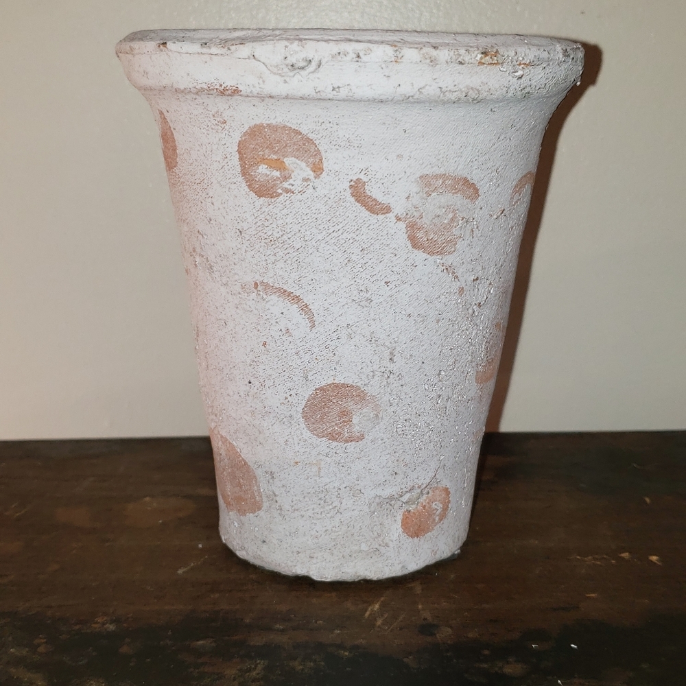NWT CREATIVE CO-OP CLAY POT